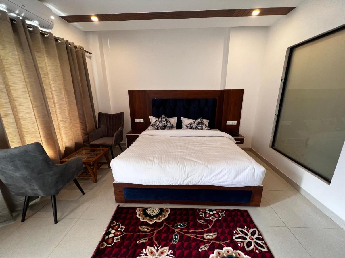 Hotel Himalayan Heritage Sarahan Exterior photo